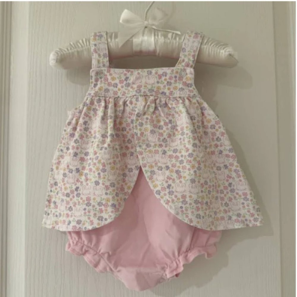 Kissy Kissy backyard bunnies bubble / pima cotton / baby girl / 3-6 mo.